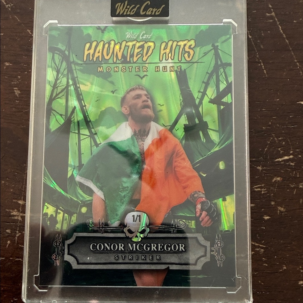 Haunted Hits Monster Hunt Trading Card - Green & Orange